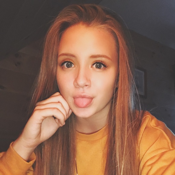 Meet your Posher, Ashton - Picture 1 of 1